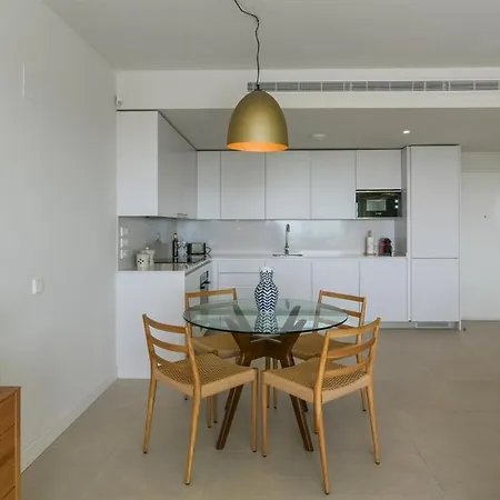 Split-level With & Private Rooftop *