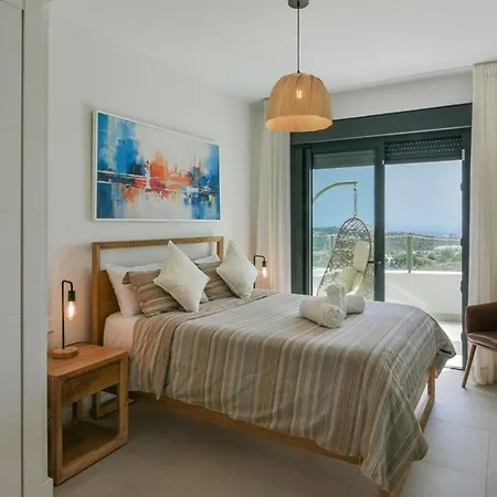 Split-level With & Private Rooftop