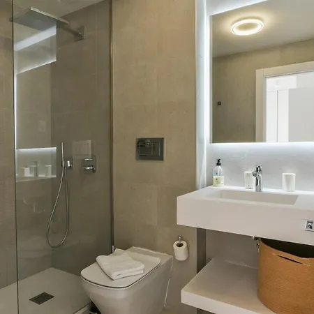 Apartamento Split-level With & Private Rooftop *