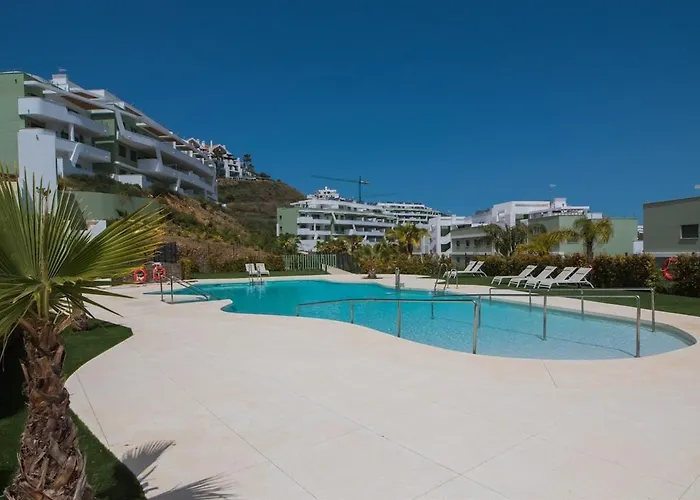 Split-level With & Private Rooftop Апартаменты *