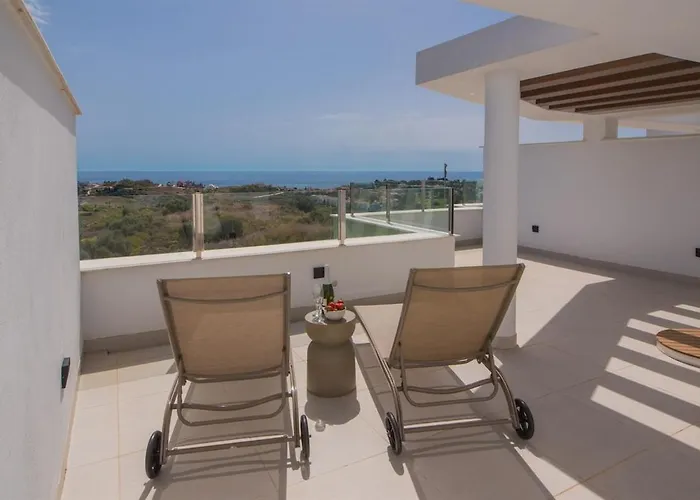 Split-level With & Private Rooftop Апартаменты Малага