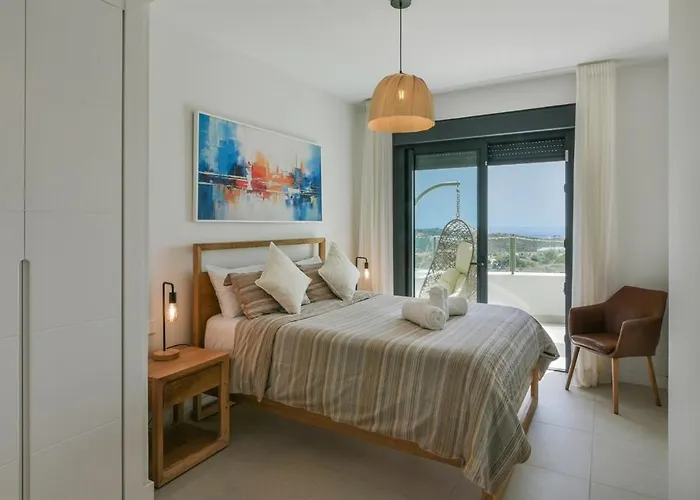 Split-level With & Private Rooftop